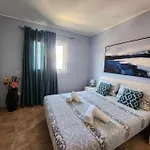 Taty House Sea View Daire *